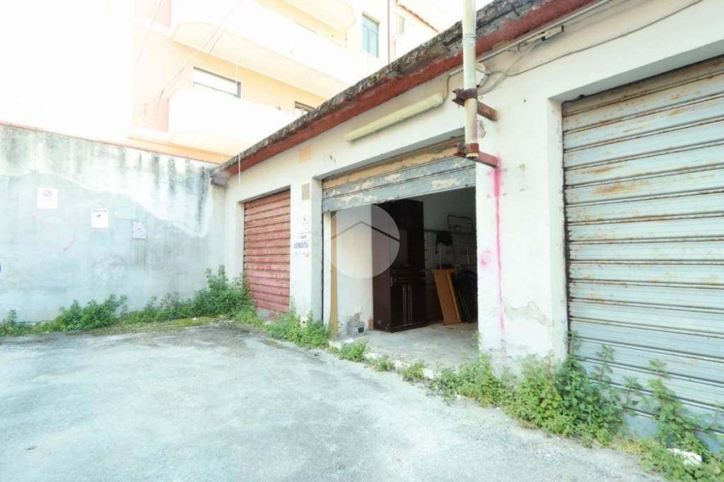 Garage in vendita a Pescara viale d'Avalos, 115