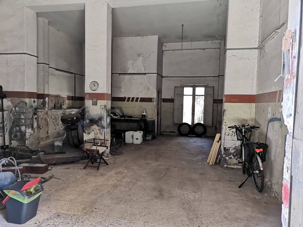 Garage in vendita a Catania via Licciardi, 9