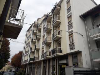 Garage in vendita a savigliano piazza schiaparelli