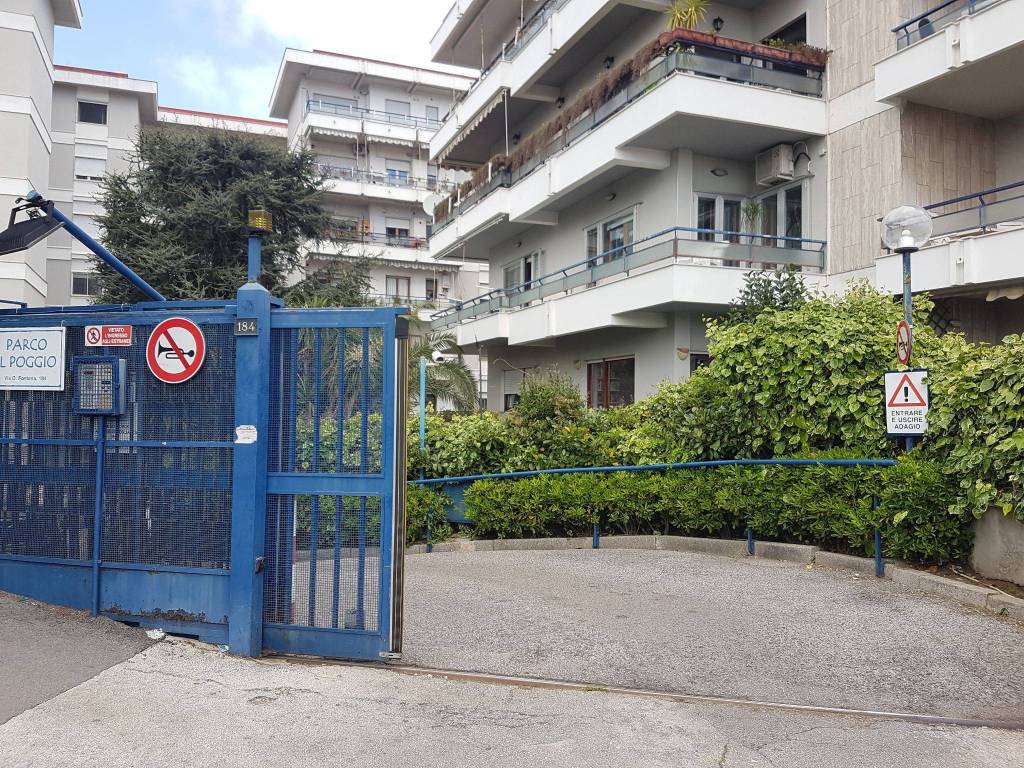 Appartamento in in vendita da privato a Napoli via Domenico Fontana, 184