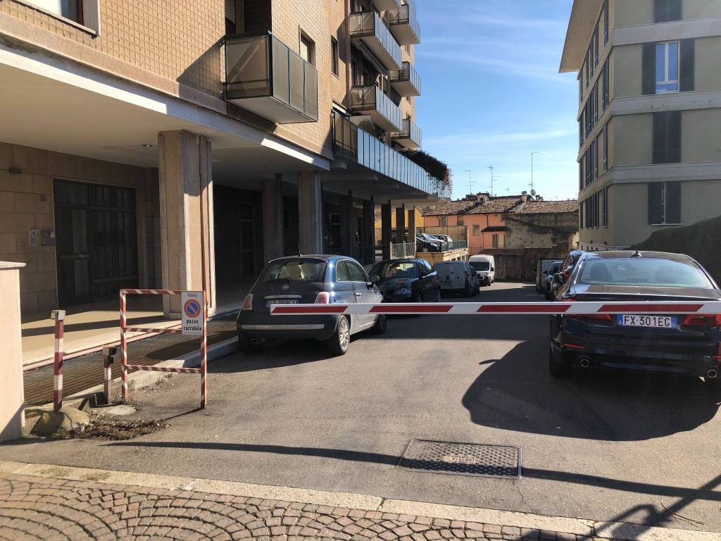 Magazzino in in affitto da privato a Piacenza viale Risorgimento, 41