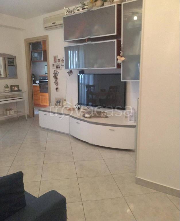 Appartamento in in vendita da privato a Bari via Francesco Eugenio Silvestri