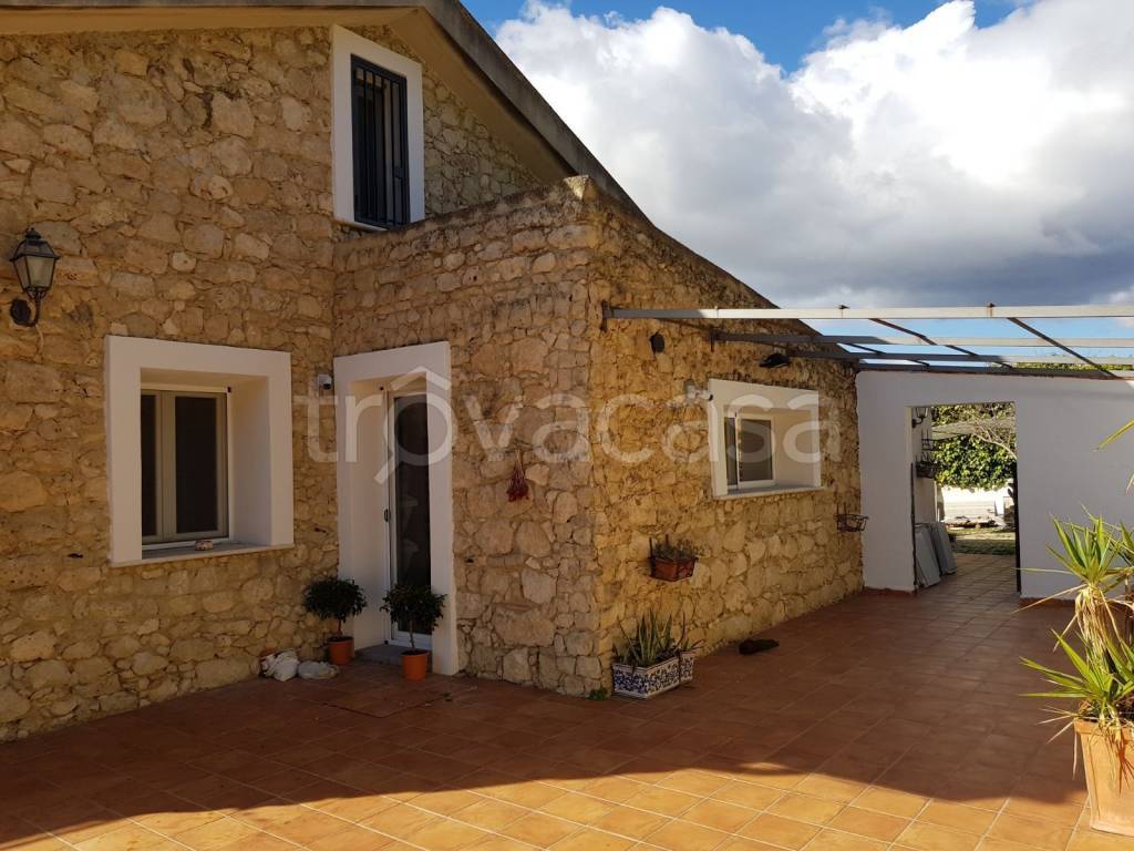 Villa in in vendita da privato a Caltanissetta via Gibil Gabib