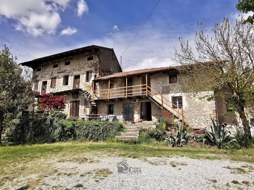 Villa in vendita a Cividale del Friuli via del Castello, 8