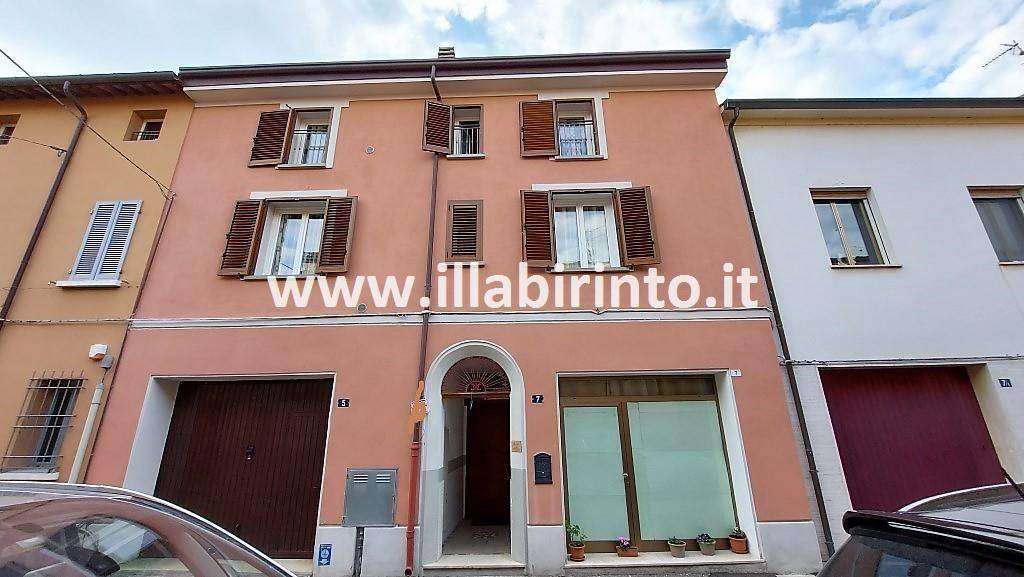 Villa Bifamiliare in vendita a Bagnara di Romagna via cavour