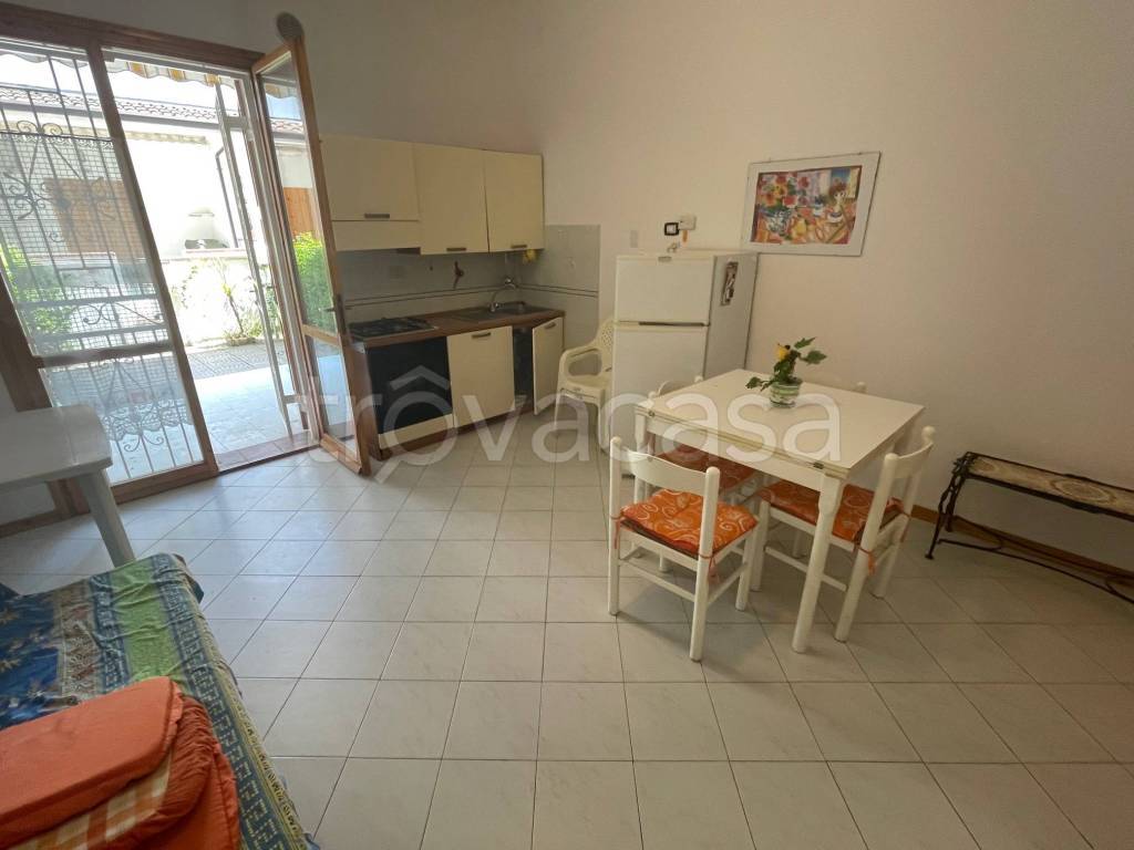 Appartamento in affitto a Comacchio viale Alessandro Manzoni, 125