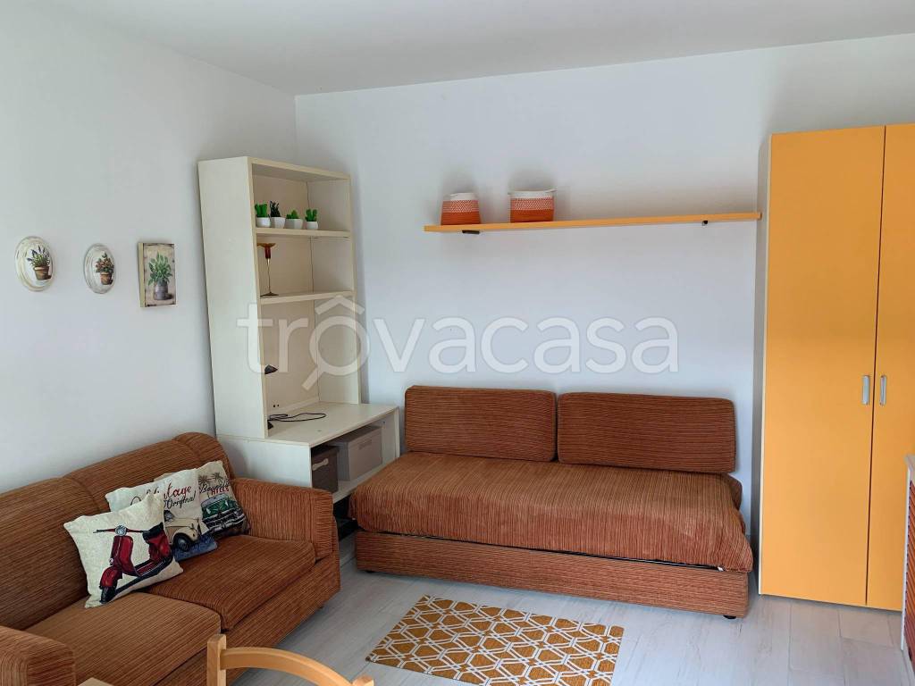 Appartamento in affitto ad Asola via Cantarane