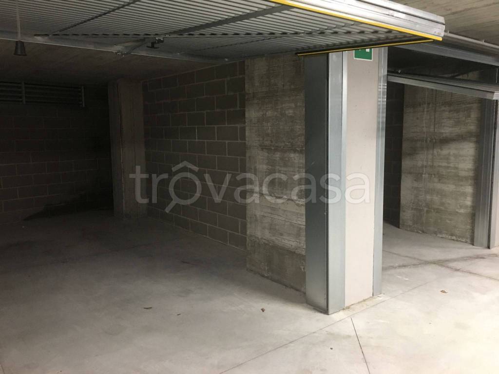Garage in vendita a Varazze via Maestri del Lavoro d'Italia, 40