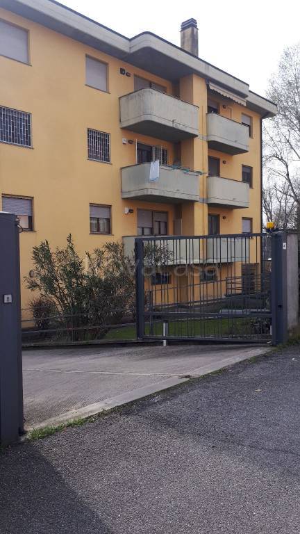 Appartamento in vendita a Lodi via Camilla Tavazzi Catenago, 2
