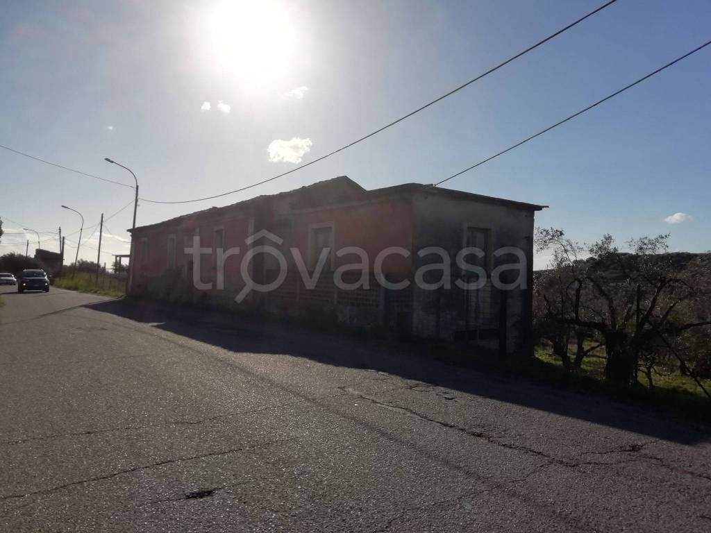 Casale in in vendita da privato a Portigliola contrada Lentù, 216