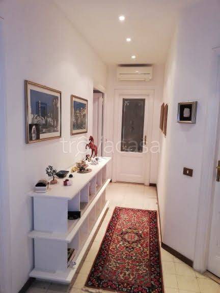 Appartamento in in affitto da privato a Roma via Taranto, 85