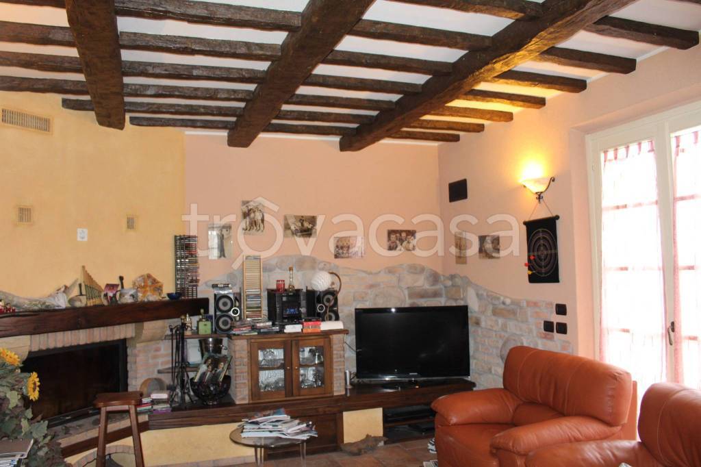 Villa a Schiera in vendita a Urbino via Ca' Vagnerello, 11