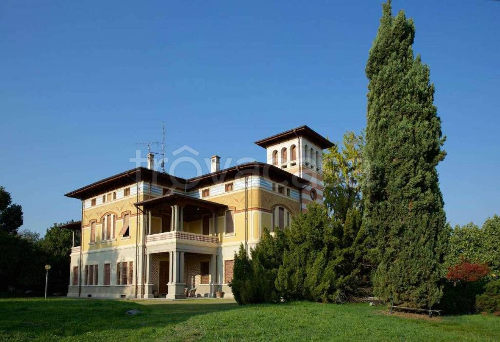 Villa Bifamiliare in vendita a Casalgrande