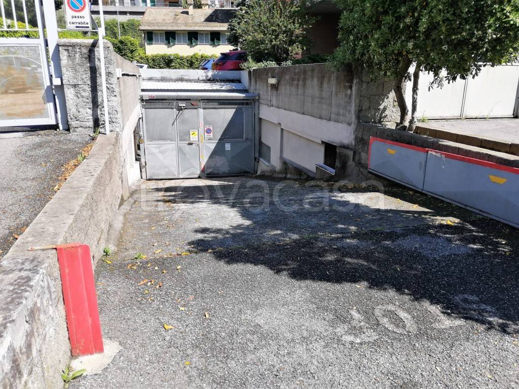 Garage in vendita a Genova via Molassana, 92A