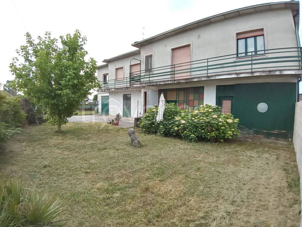 Villa in in vendita da privato a Borgo San Giacomo via Valle, 26