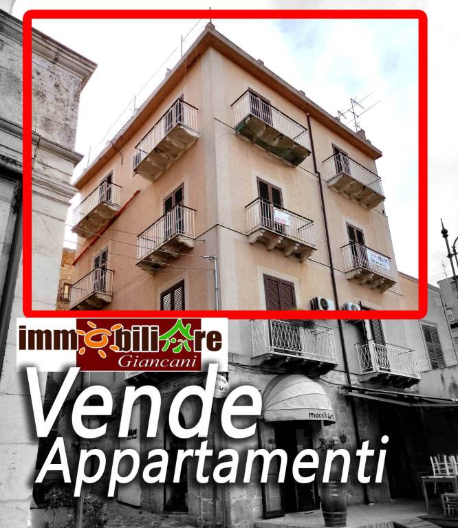 Intero Stabile in vendita a Favara piazza Camillo Benso di Cavour