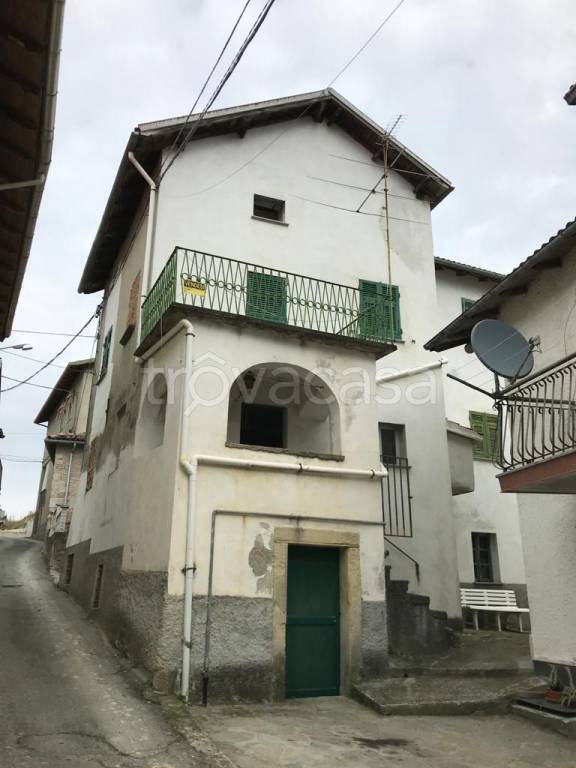 Casa Indipendente in in vendita da privato a Parodi Ligure via Vittorio Emanuele, 72