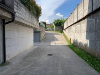 Magazzino in vendita a desio via claudio monteverdi, 5