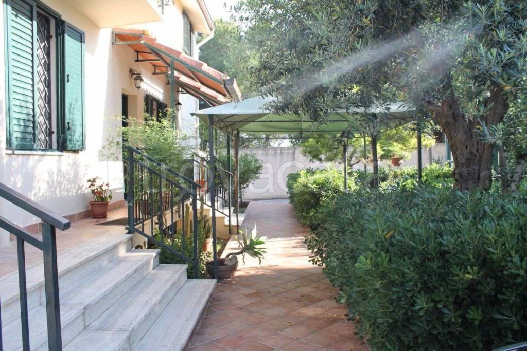Villa Bifamiliare in in vendita da privato a Palermo via Vittorio Ziino, 16