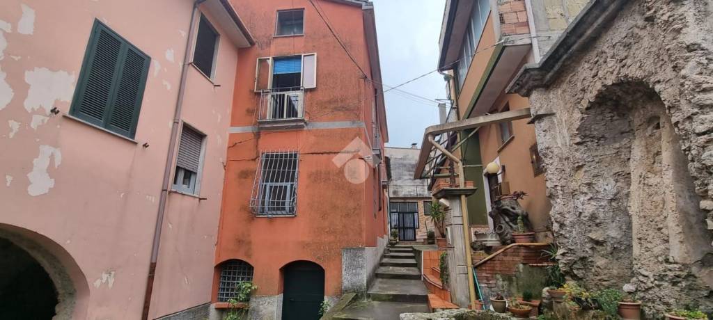 Casa Indipendente in vendita a Giffoni Sei Casali via Ausa, 2