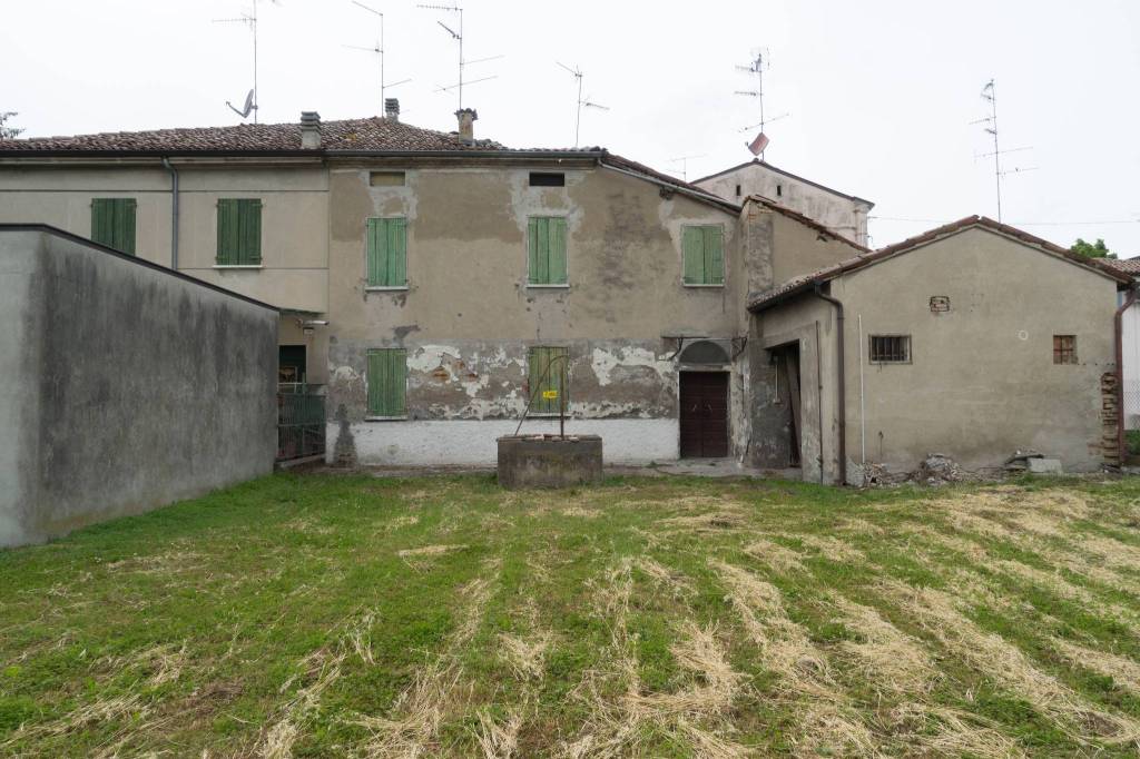 Casa Indipendente in in vendita da privato a Guastalla via Solarolo, 7
