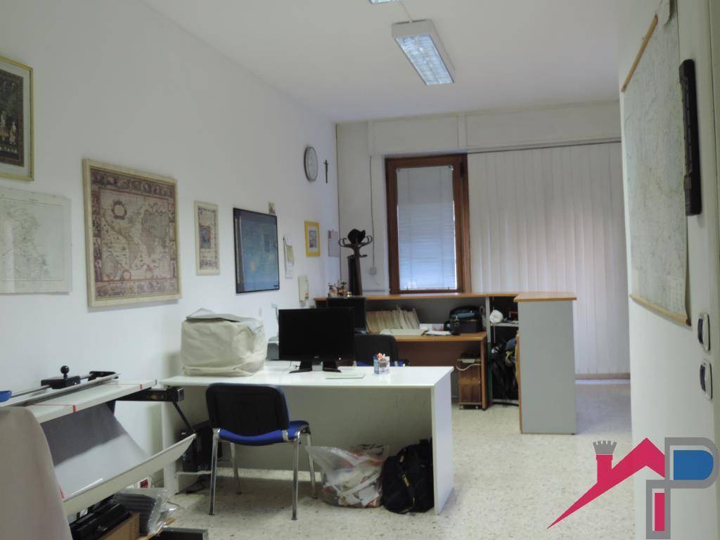 Ufficio in affitto a Cisano Bergamasco
