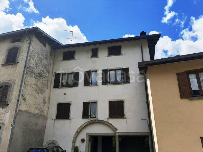 Appartamento in vendita a Santa Brigida via Muggiasca, 5