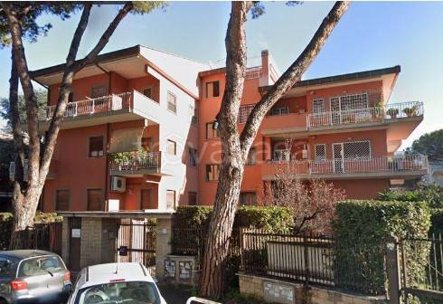Appartamento in vendita a Roma via Antonio Schivardi