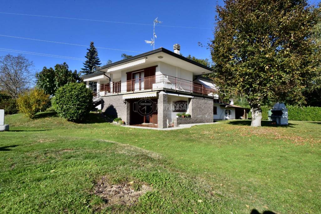 Villa Bifamiliare in vendita a Solbiate con Cagno via san giorgio