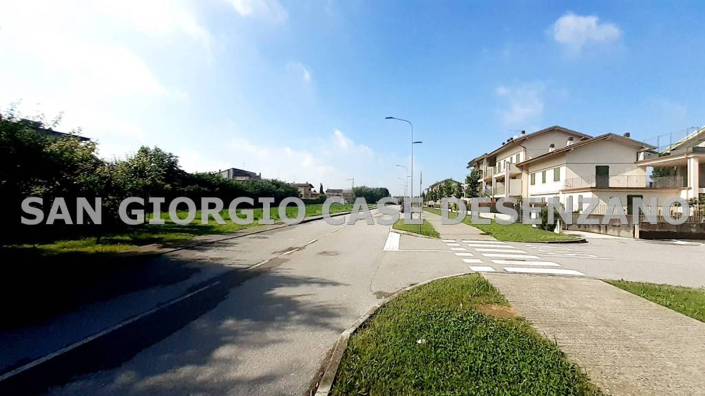 Terreno Residenziale in vendita a Desenzano del Garda via Carlo Bossoli