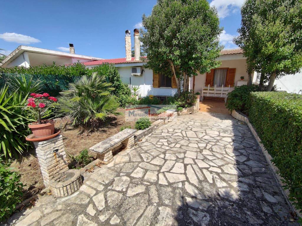 Villa a Schiera in vendita a Cassano delle Murge strada Provinciale Cassano delle murge-mercadante, 65