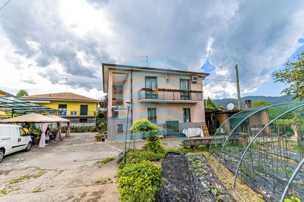 Villa Bifamiliare in vendita a Ranica via Serio, 5