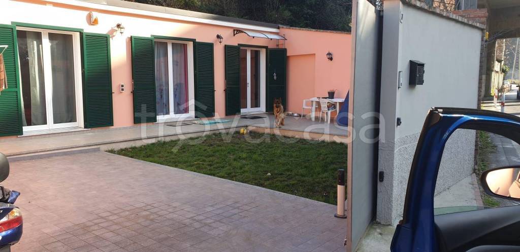 Casa Indipendente in in vendita da privato a Savona via Santuario, 40