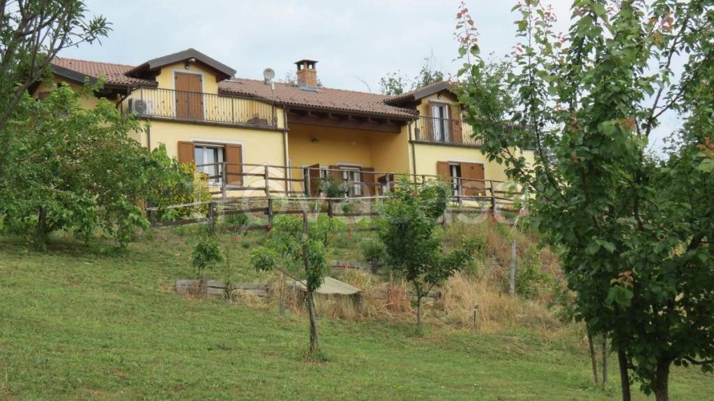 Villa Bifamiliare in in vendita da privato ad Acqui Terme strada della Maggiora, 126