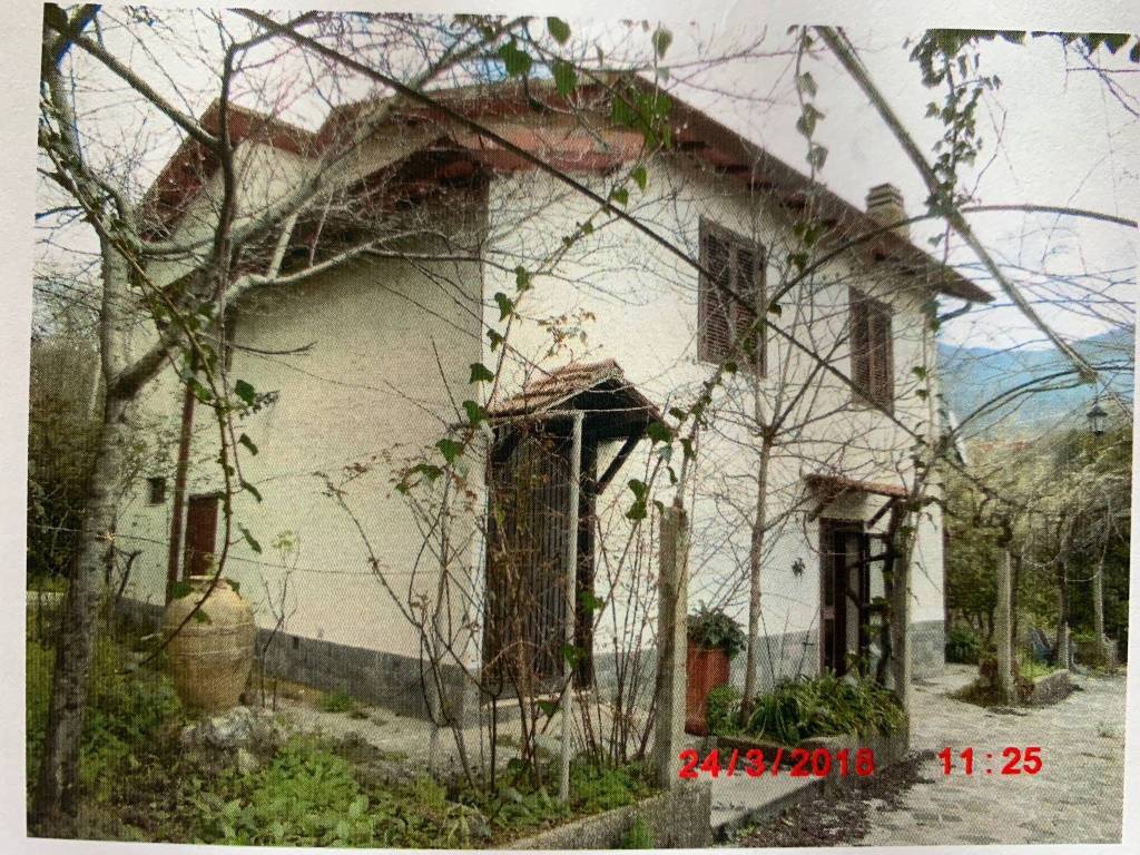 Villa in in vendita da privato a Maenza strada Statale Carpinetana, 000