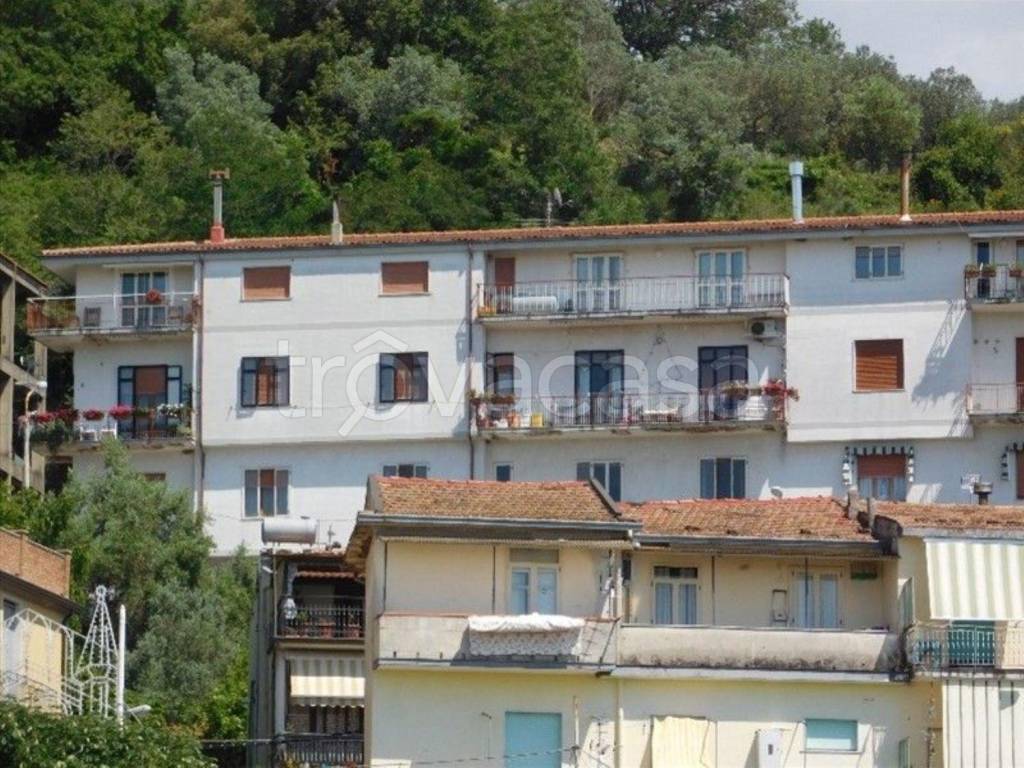 Appartamento in vendita ad Altavilla Silentina via Belvedere s.n.c