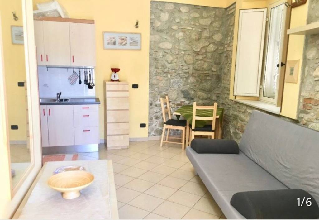 Appartamento in in affitto da privato a Roccella Ionica via Marina, 29