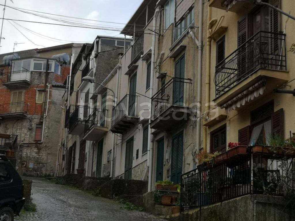 Casa Indipendente in vendita a Chiusa Sclafani via Marsala, 21