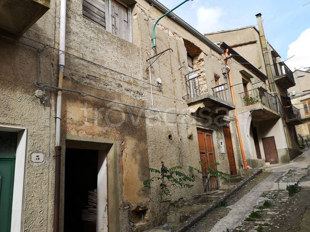 Casa Indipendente in vendita a Bisacquino via Intogna, 5