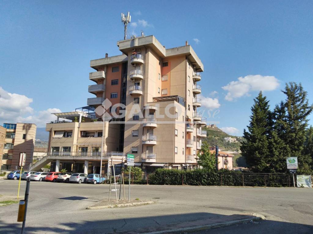 Appartamento in vendita a Cosenza via Romualdo Montagna, 31