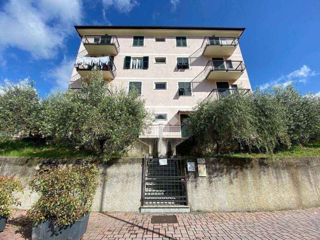 Appartamento in vendita a Serra Riccò via Antonio Medicina, 46