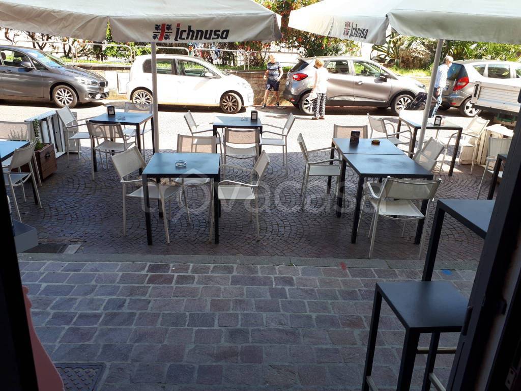 Bar in vendita a Celle Ligure piazza del Popolo, 15