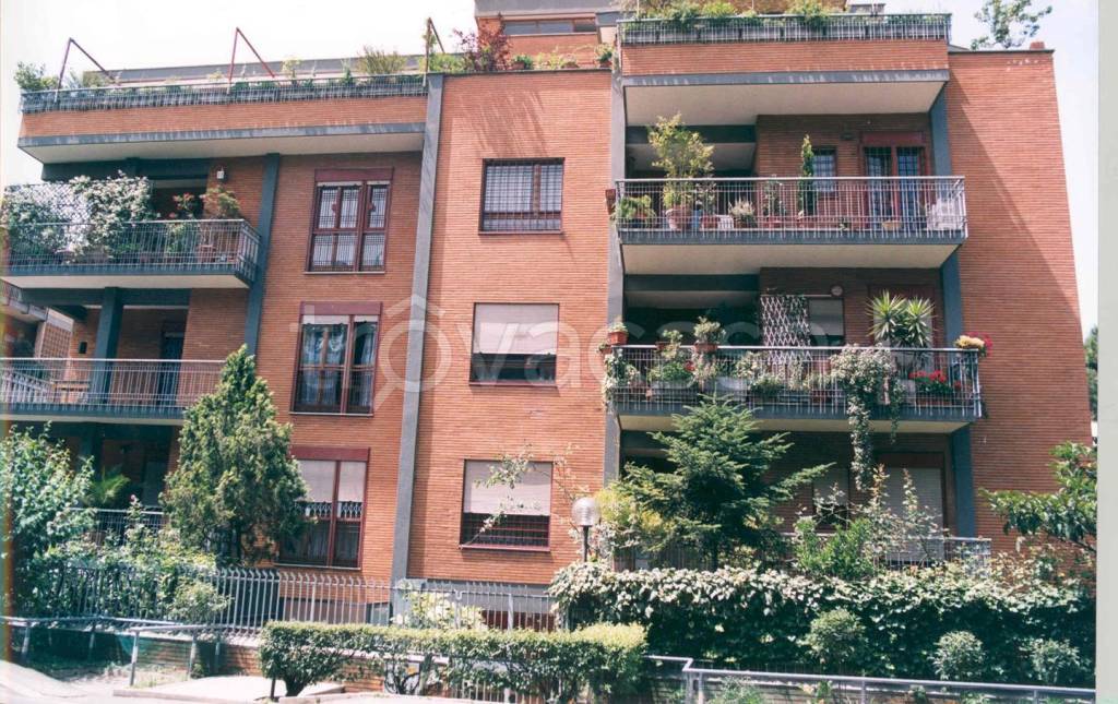 Appartamento in vendita a Roma via della Camilluccia,195