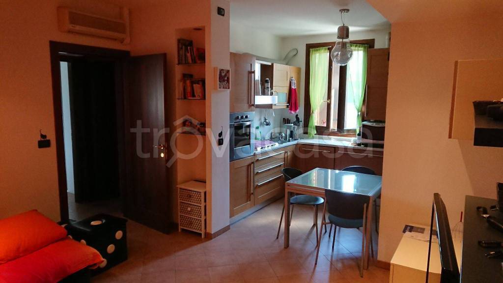 Appartamento in in vendita da privato a Terre del Reno corso Italia, 491A
