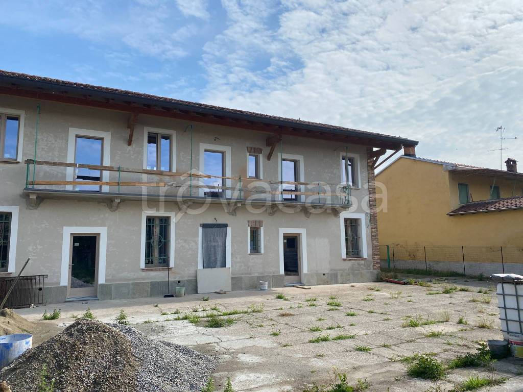 Casale in vendita a Tornaco via Gallarati