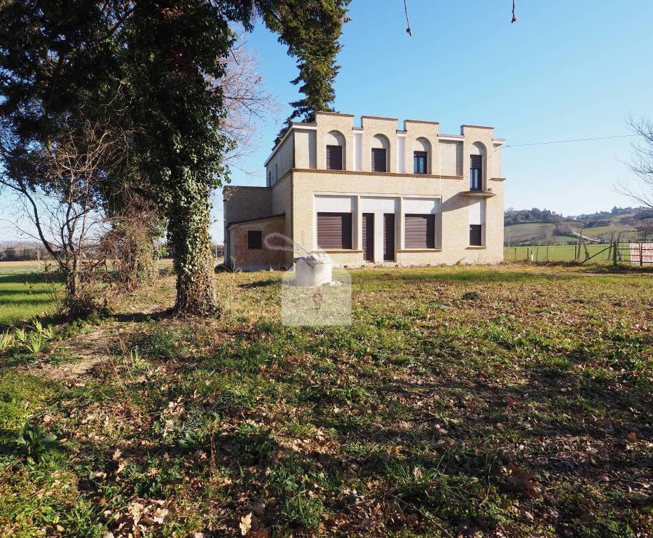 Villa Bifamiliare in vendita a Corridonia contrada Piani Rossi