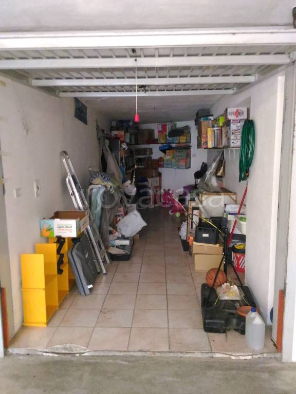 Garage in vendita a Sassari via Pasubio, 5