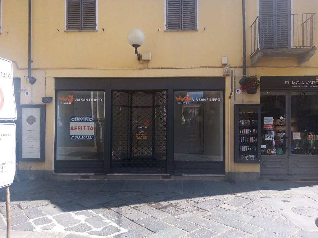 Negozio in affitto a Biella via San Filippo, 15