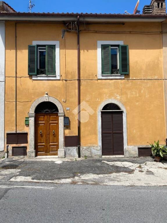 Appartamento in vendita a Montopoli di Sabina via XII ottobre