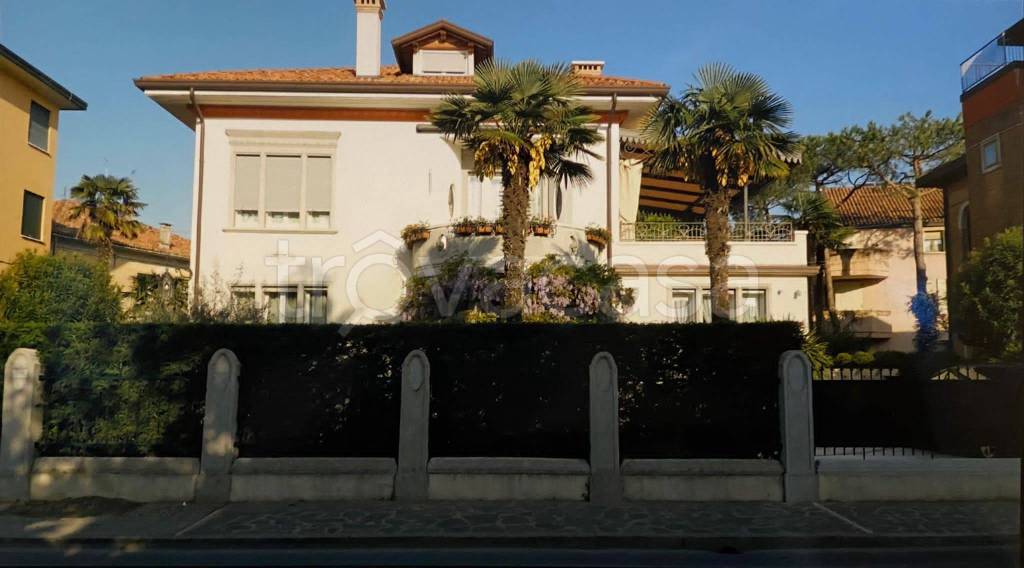Villa in vendita a Venezia via Sandro Gallo